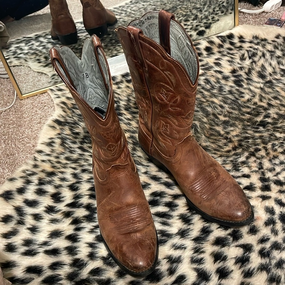 Ariat Heritage R Toe Western Boot (camel/brown)